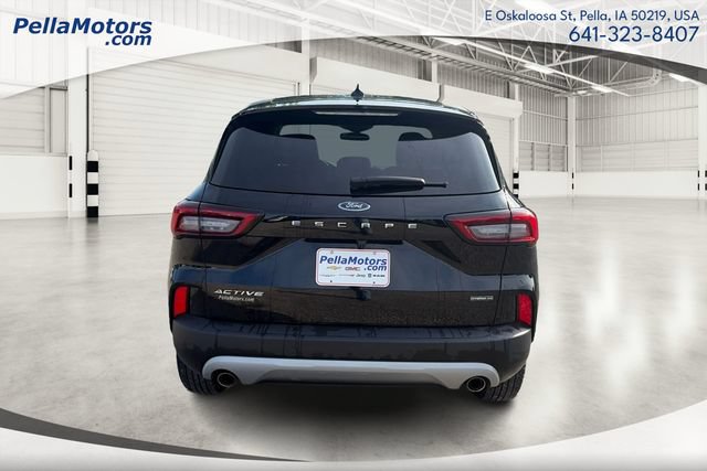 Used 2023 Ford Escape Active w/ Tech Pack #1 AWD/4WD image 4