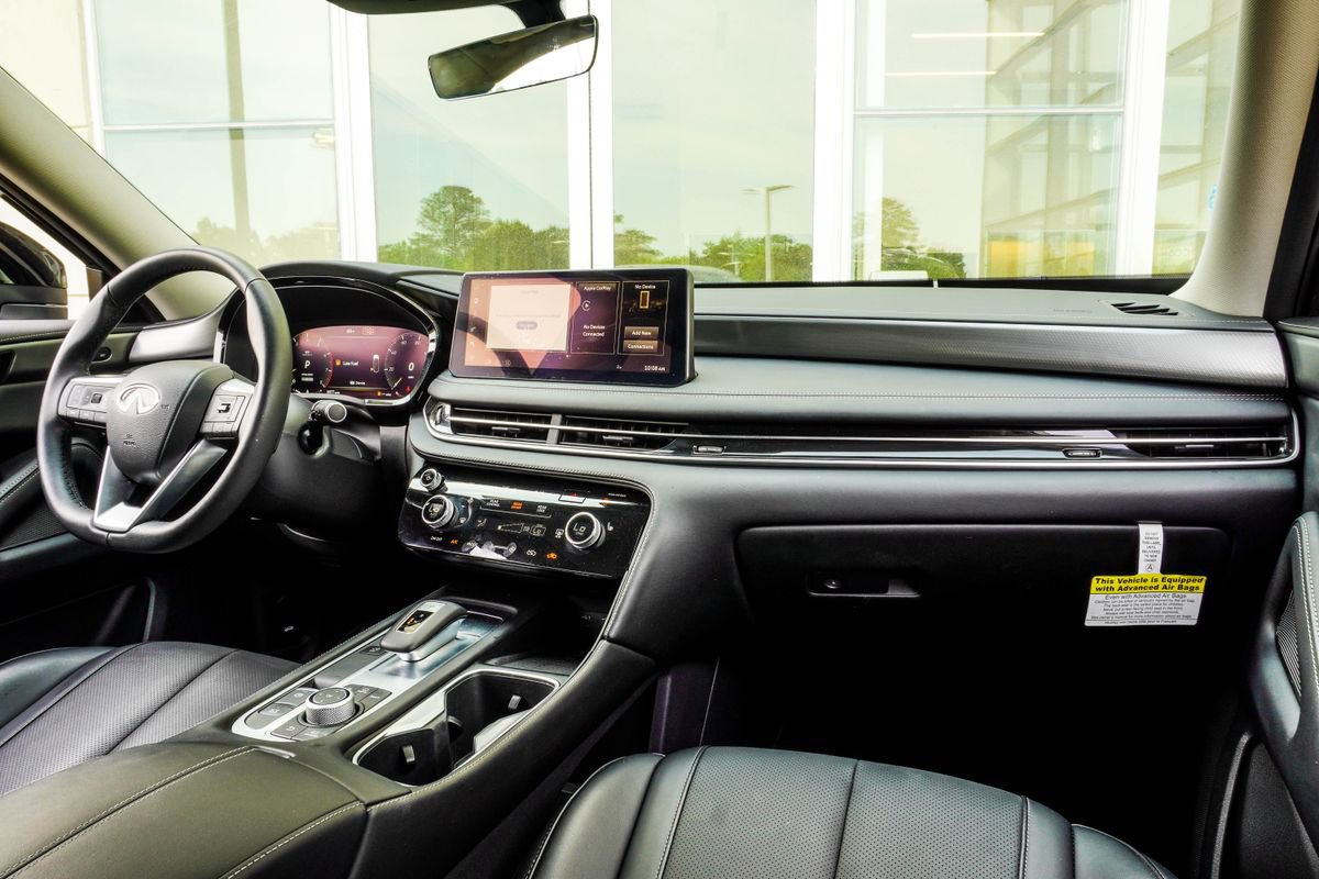 Certified 2026 INFINITI QX60 Pure w/ Cargo Package FWD image 19