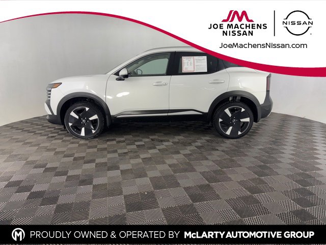 Certified 2025 Nissan Kicks SR image 4