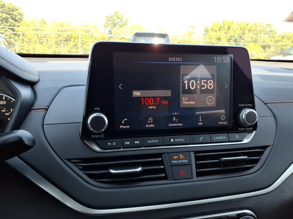 Certified 2022 Nissan Altima 2.5 SR FWD image 10