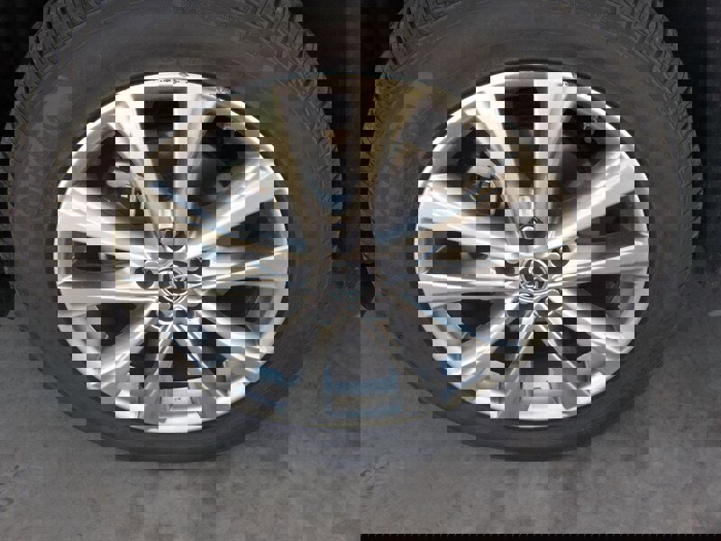 Used 2017 Toyota RAV4 Limited image 16