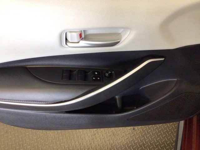 Used 2024 Toyota Corolla SE image 17
