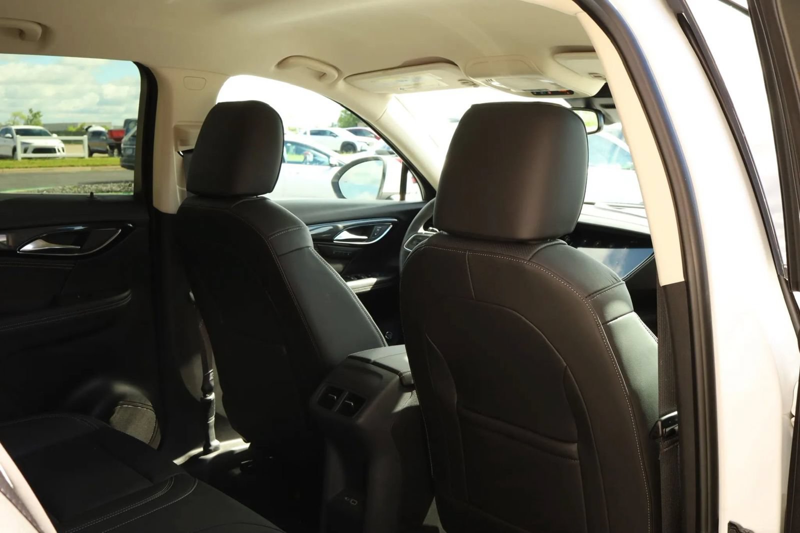 Used 2023 Buick Envision Essence AWD/4WD image 44