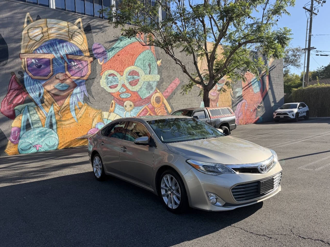 Used 2015 Toyota Avalon Limited FWD image 7