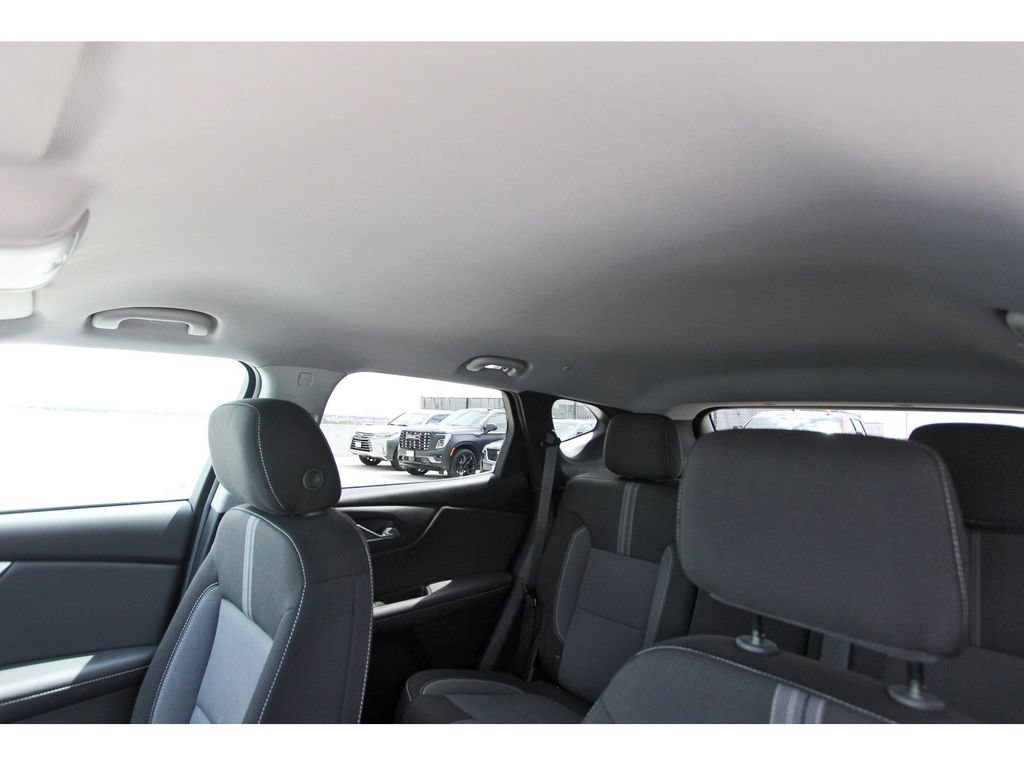 Used 2024 Chevrolet Blazer LT w/ Convenience Package FWD image 27