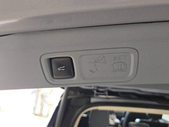 Used 2024 Lincoln Navigator L Black Label AWD/4WD image 17