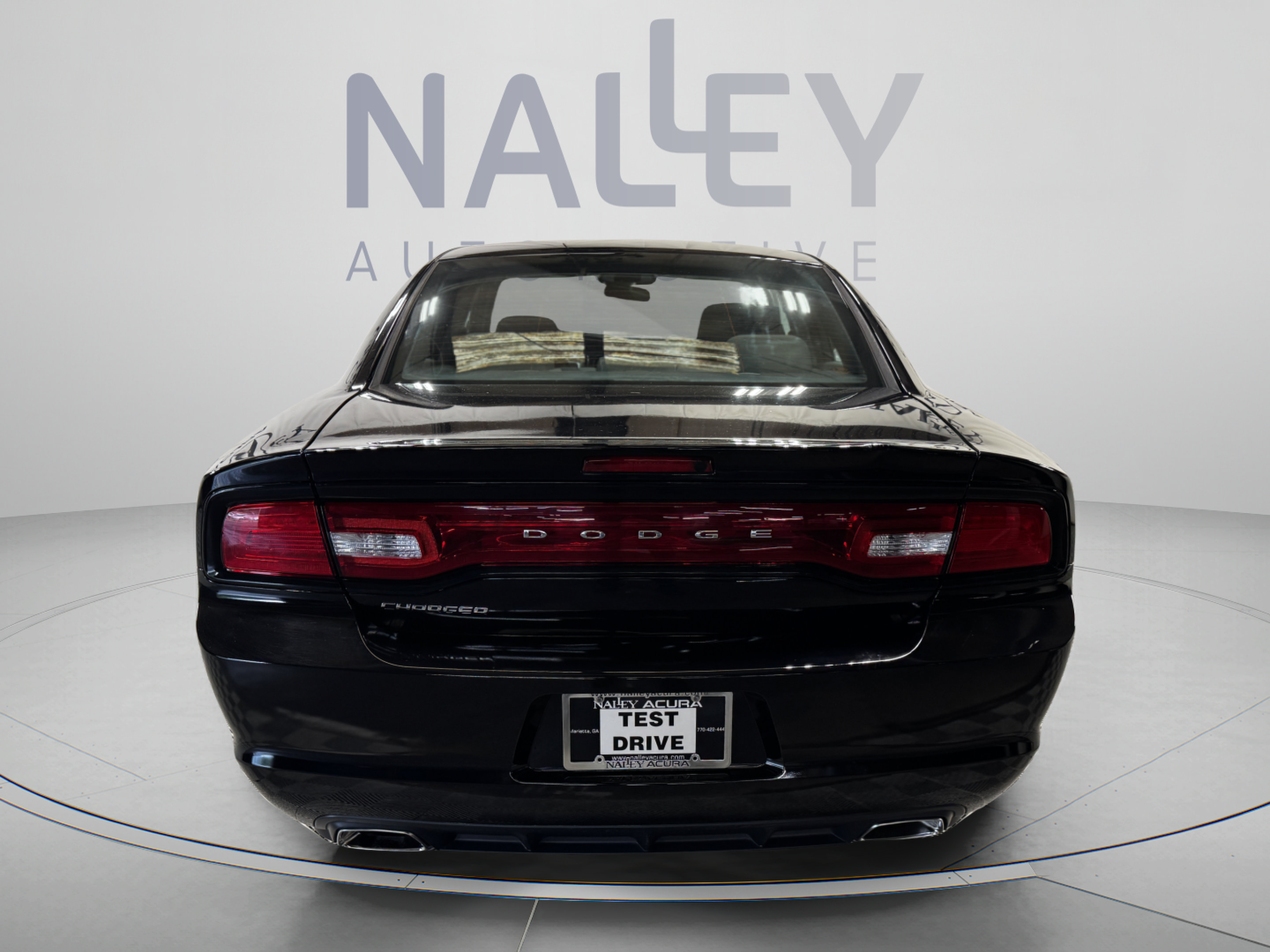 Used 2014 Dodge Charger SE RWD image 4