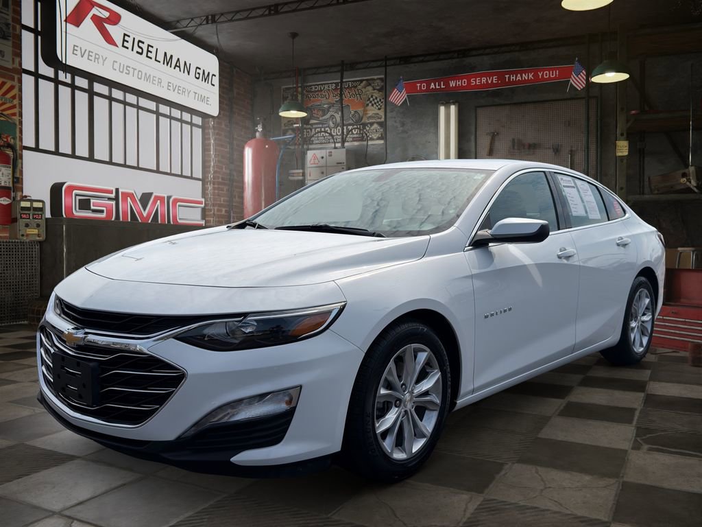 Used 2022 Chevrolet Malibu LT image 1