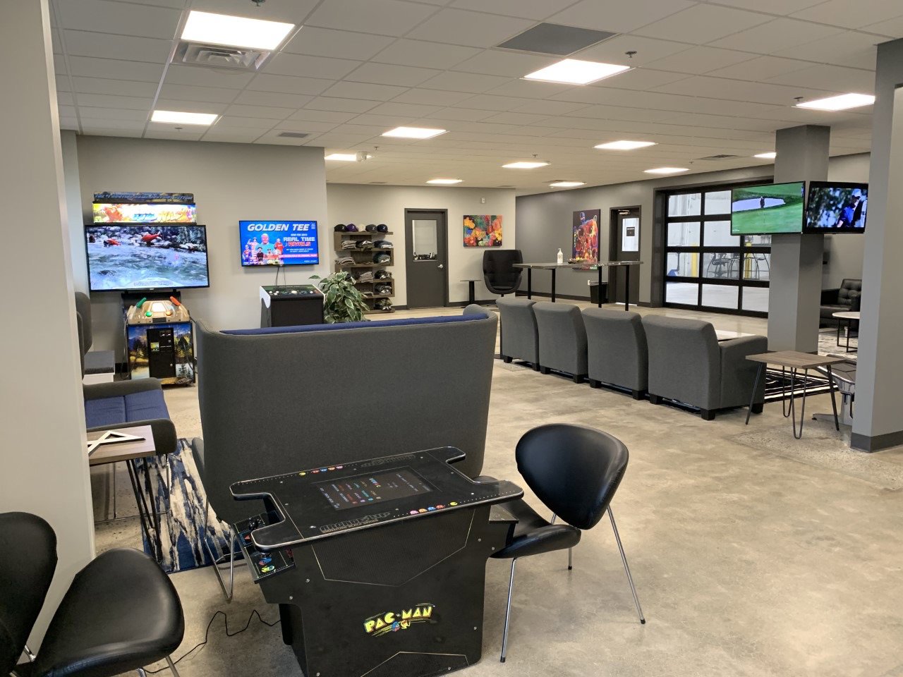 Used 2022 Rivian R1T Launch Edition image 8