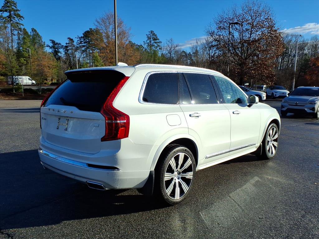 Used 2021 Volvo XC90 T8 Inscription w/ Lounge Package image 3