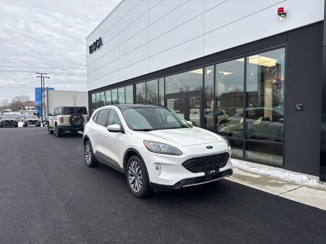 Used 2022 Ford Escape Titanium w/ Class II Trailer Tow Package