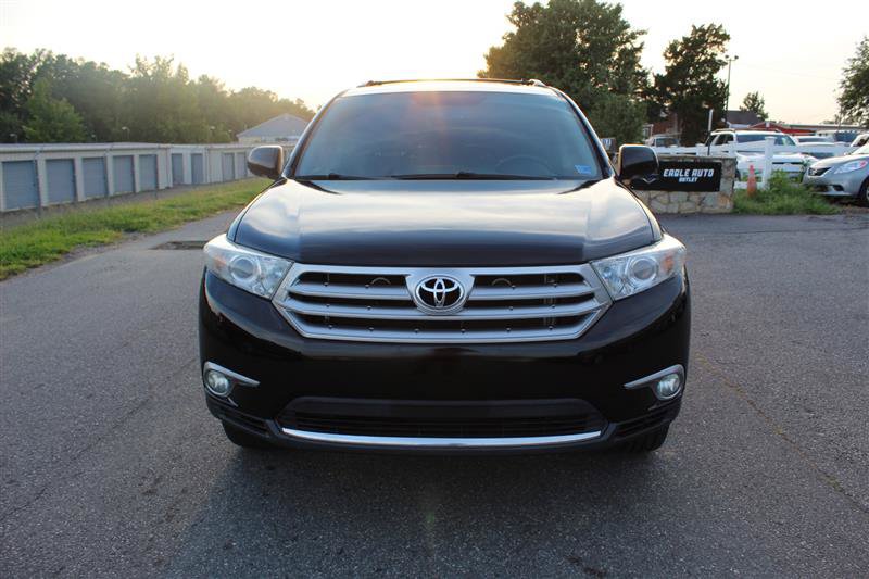 Used 2012 Toyota Highlander Limited w/ Tow Pkg AWD/4WD image 2