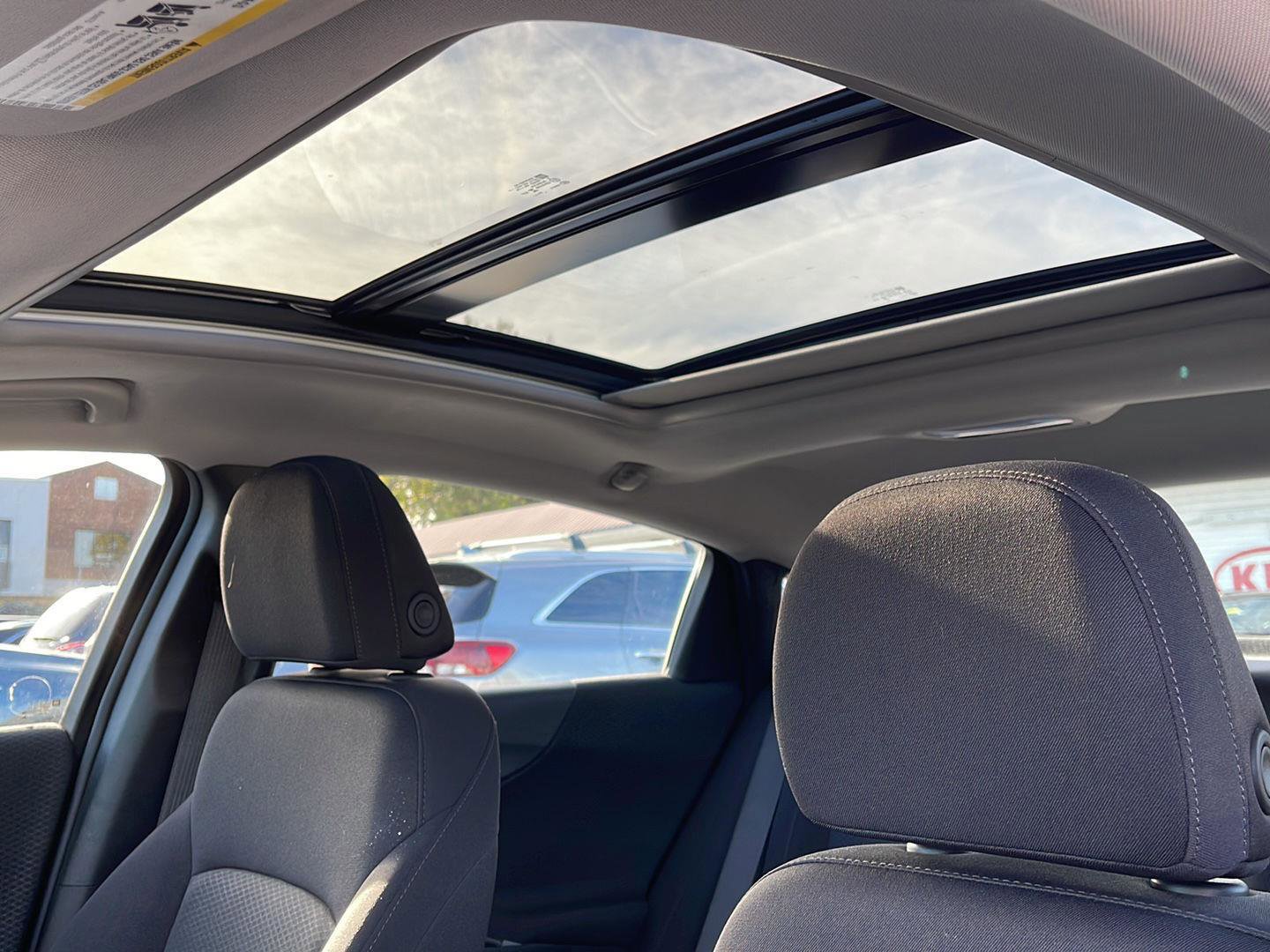 Used 2024 Chevrolet Malibu LT image 12