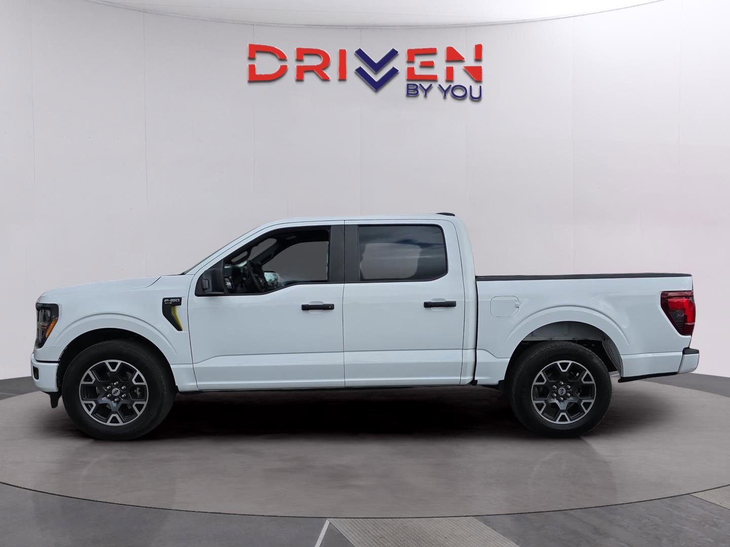Used 2024 Ford F150 STX image 2