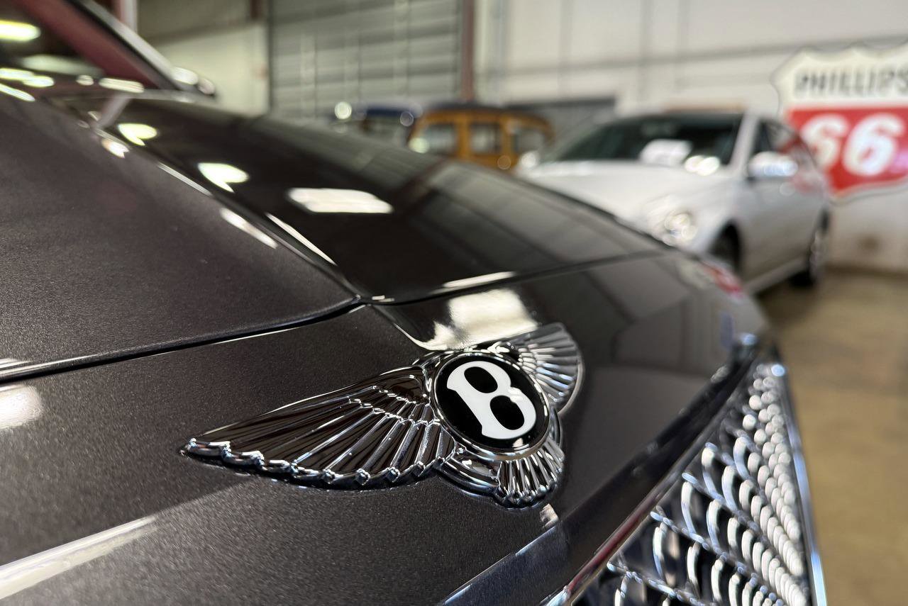 Used 2018 Bentley Bentayga image 42