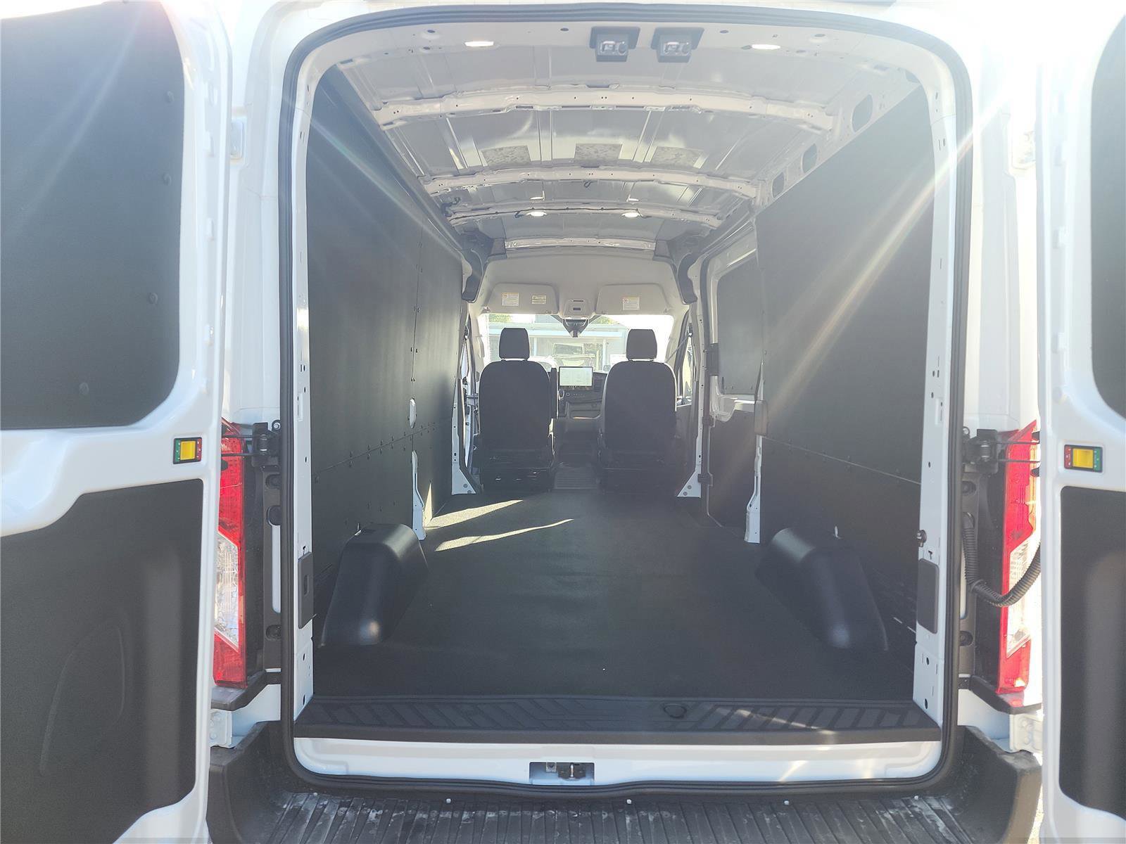 Used 2026 Ford Transit 250 148 Medium Roof w/ Load Area Protection Package image 15