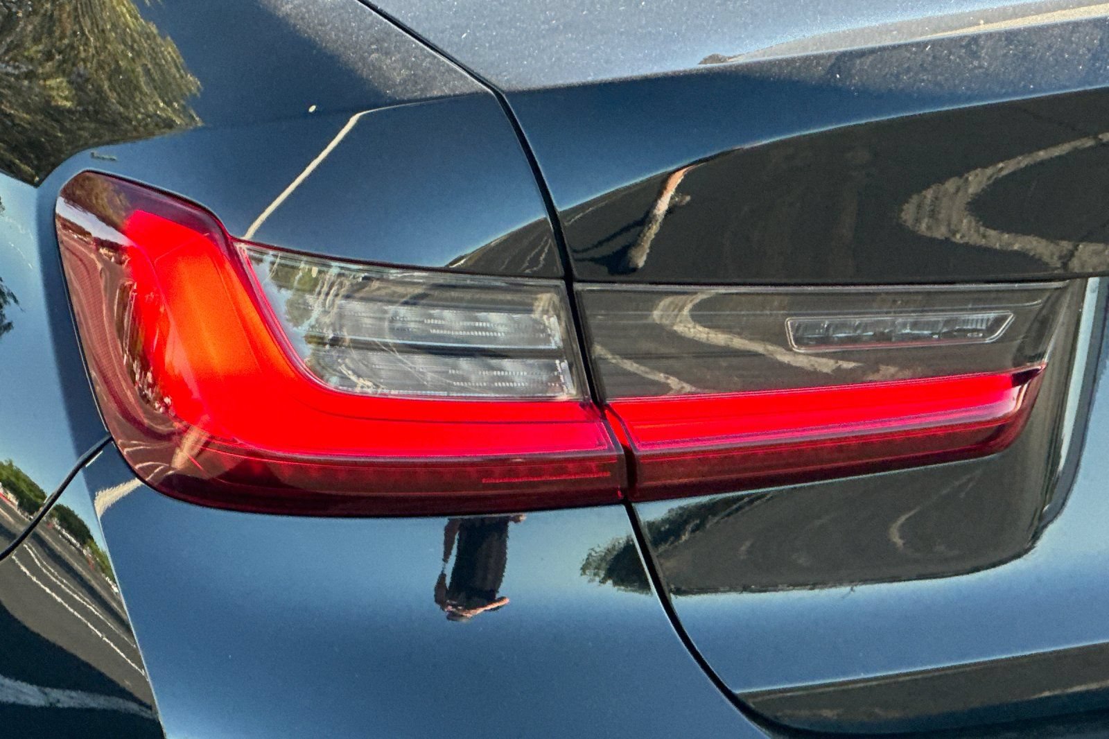 Used 2022 BMW 330i Sedan w/ Driving Assistance Package RWD image 47