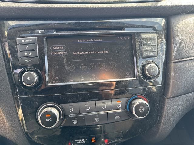 Used 2019 Nissan Rogue S w/ Special Edition Package image 15