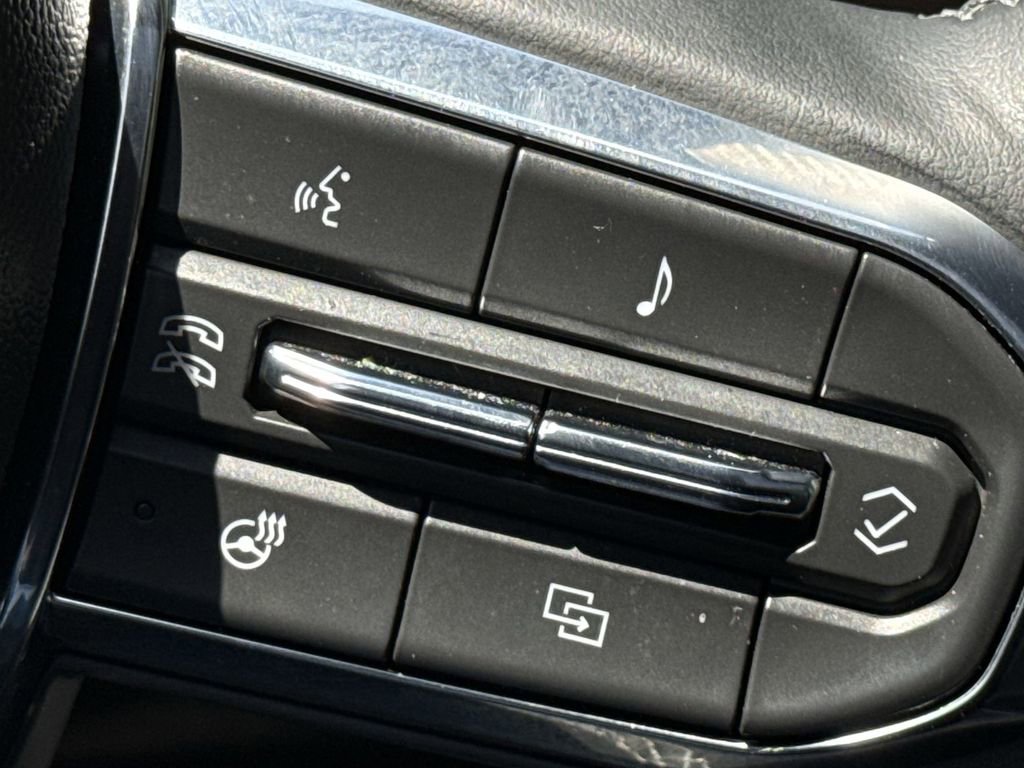 Used 2025 GMC Sierra EV Denali AWD/4WD image 23