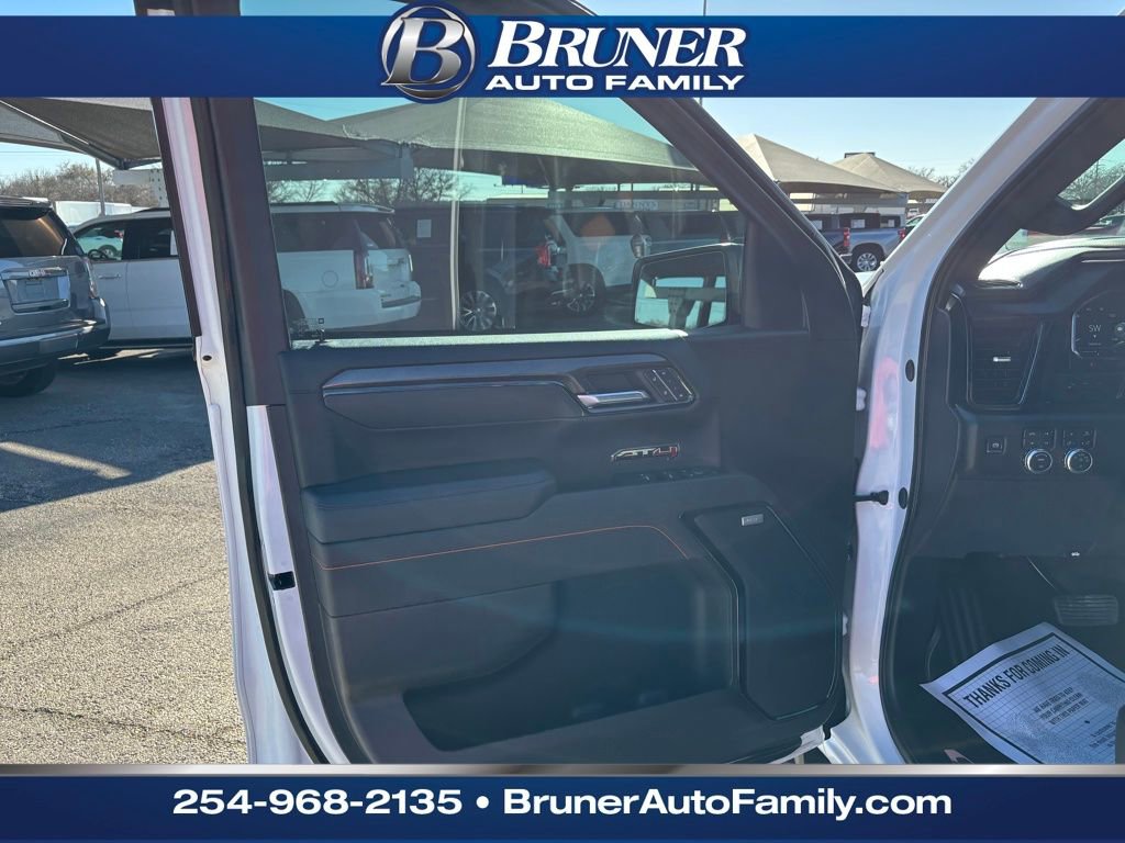 Used 2025 GMC Sierra 1500 AT4 w/ AT4 Premium Package image 11