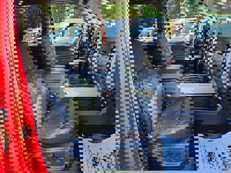 Used 2021 Ford F250 Lariat w/ Chrome Package image 17