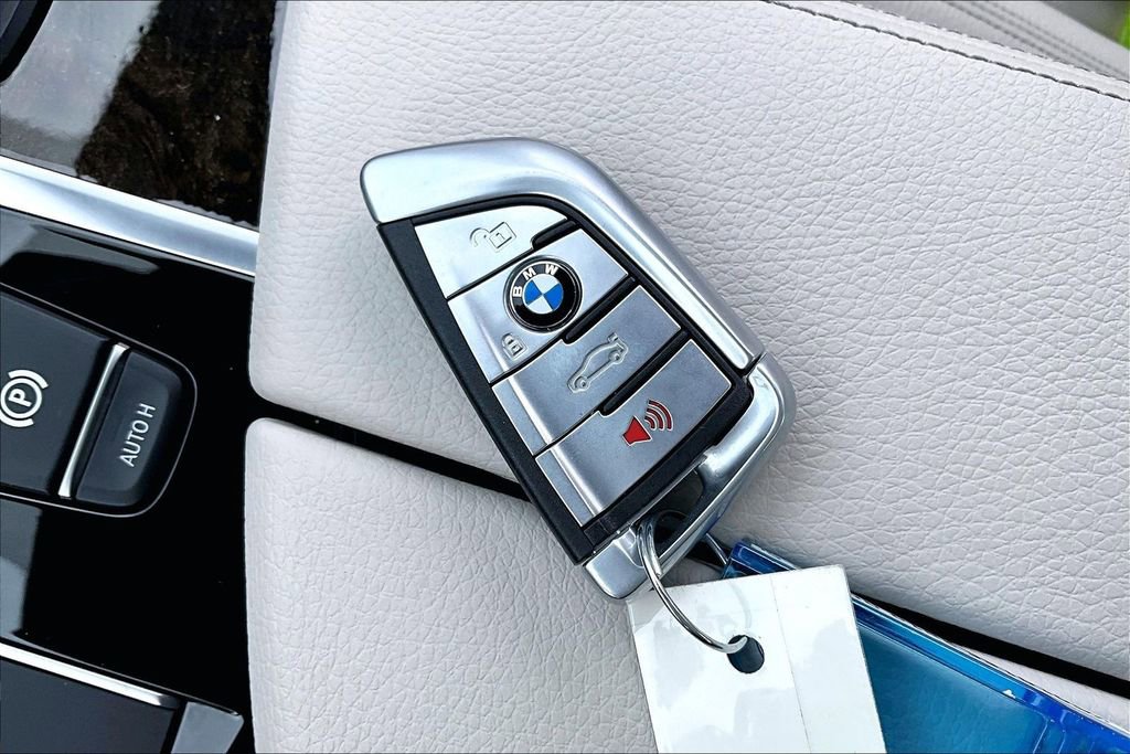 Used 2019 BMW 540i w/ Convenience Package image 36