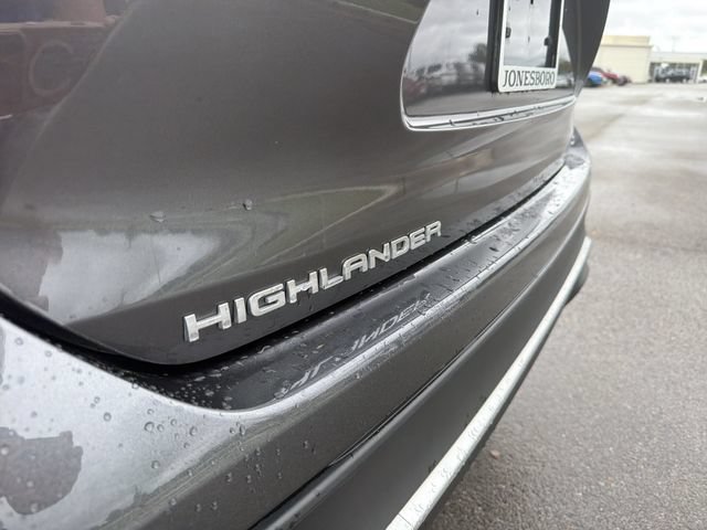 Used 2021 Toyota Highlander XSE FWD image 37