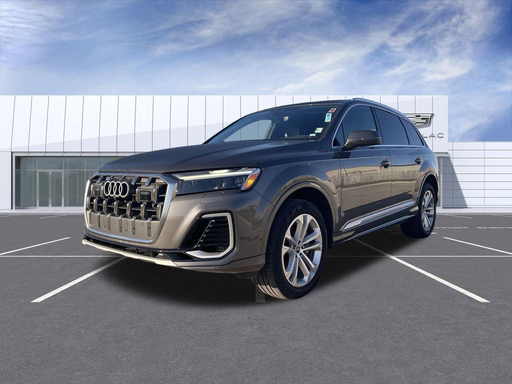 Used 2025 Audi Q7 3.0T Premium Plus image 4