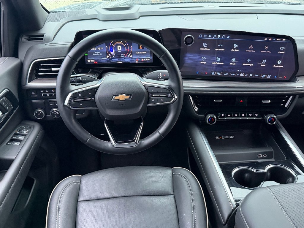 Used 2025 Chevrolet Tahoe Premier RWD image 13