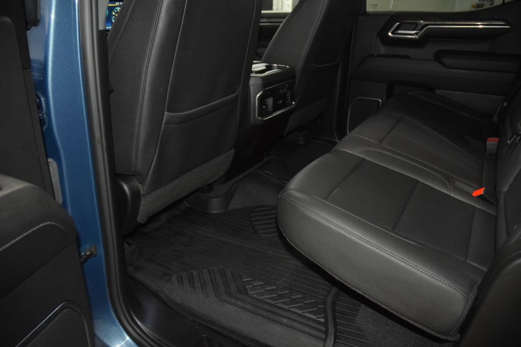 Used 2024 Chevrolet Silverado 1500 LTZ w/ LTZ Premium Package AWD/4WD image 43