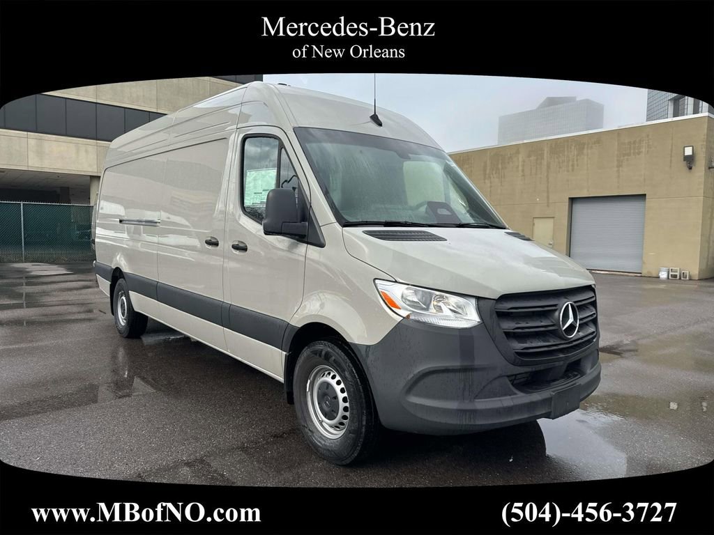 Used 2025 Mercedes-Benz Sprinter 2500 image 1