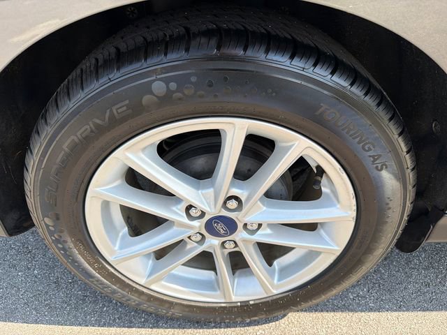 Used 2016 Ford Focus SE image 17
