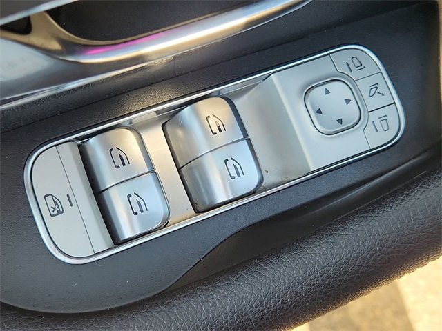 Used 2021 Mercedes-Benz GLE 350 4MATIC image 24