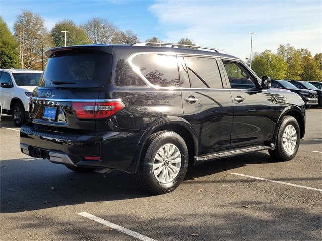 Used 2023 Nissan Armada SV image 3