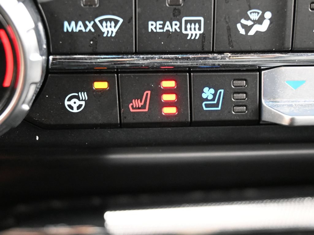 Used 2025 Ford F150 Raptor AWD/4WD image 25