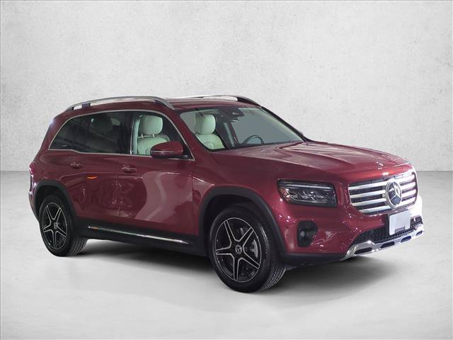 Used 2026 Mercedes-Benz GLB 250 image 3