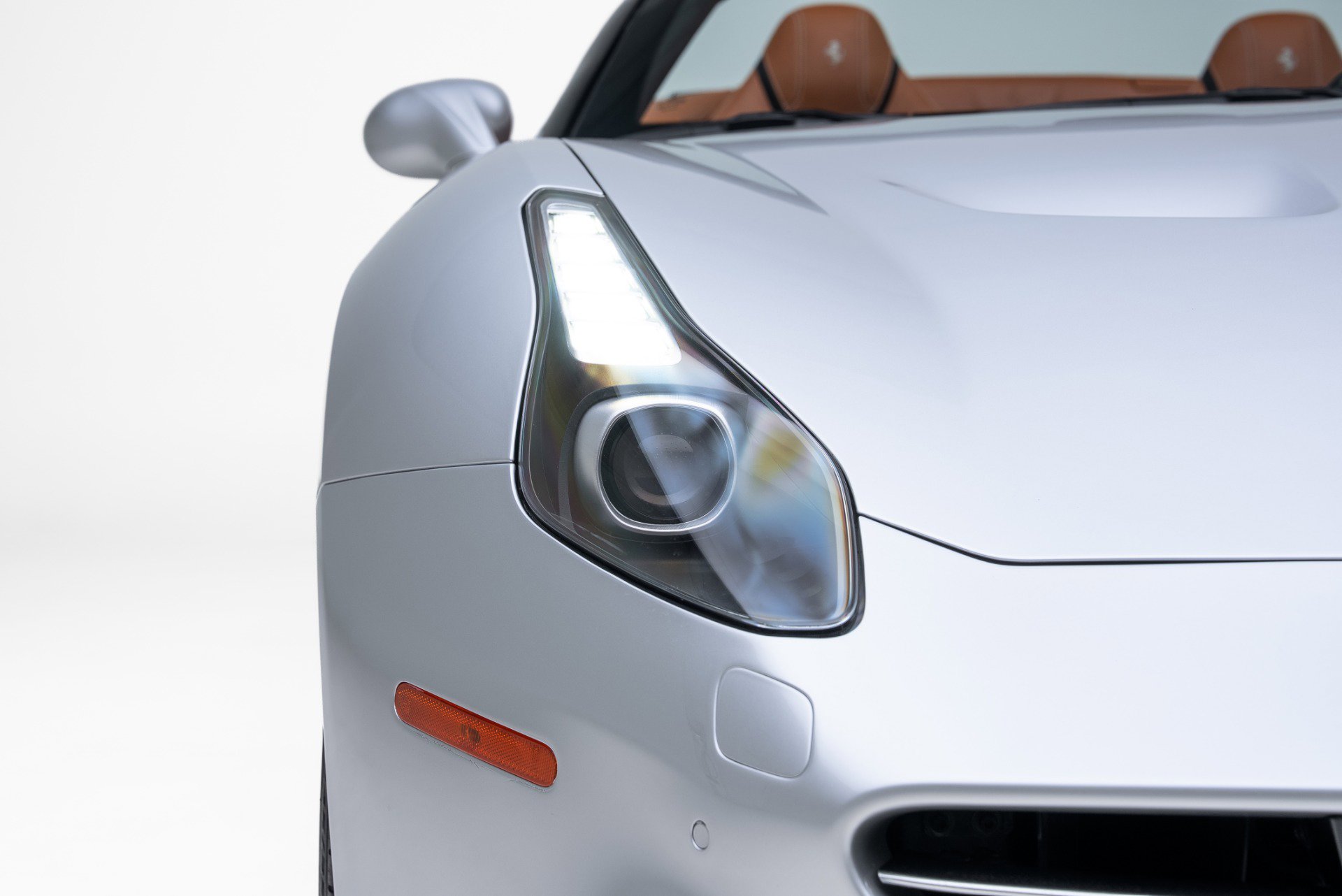 Used 2016 Ferrari California T image 35