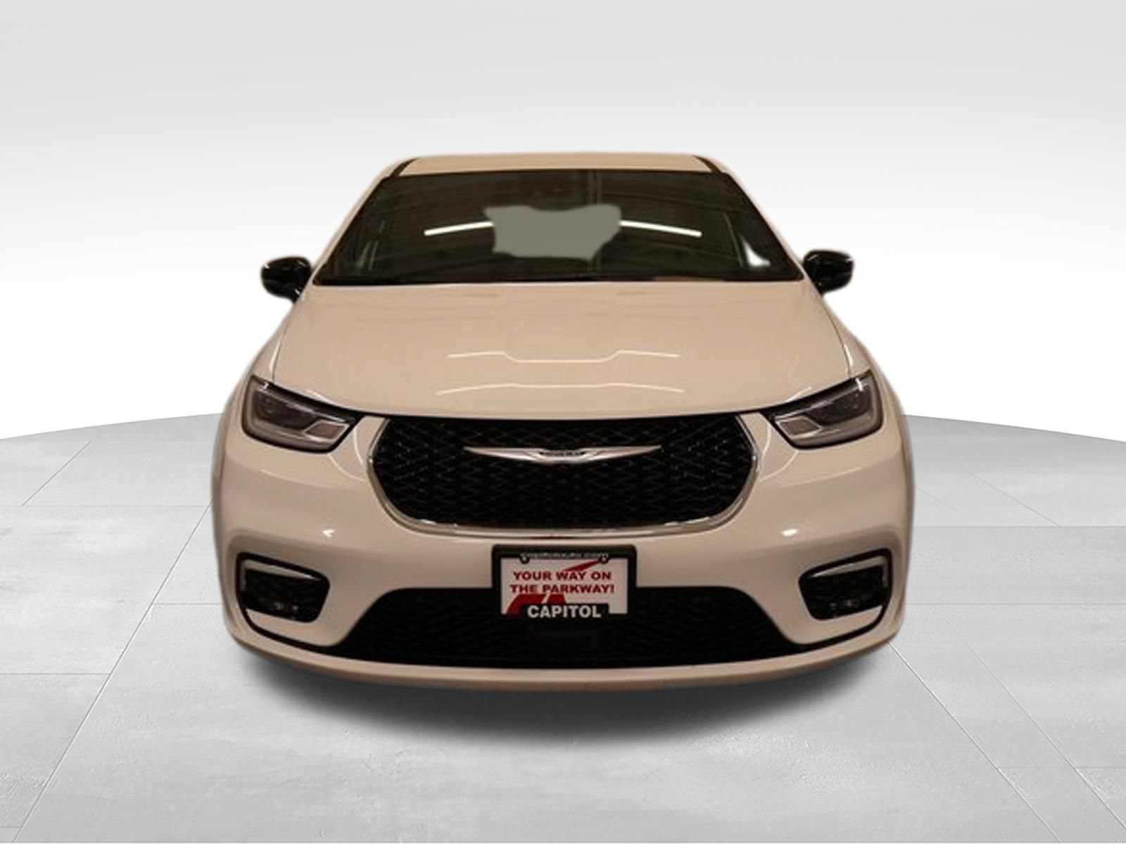 Used 2025 Chrysler Pacifica Select FWD image 6