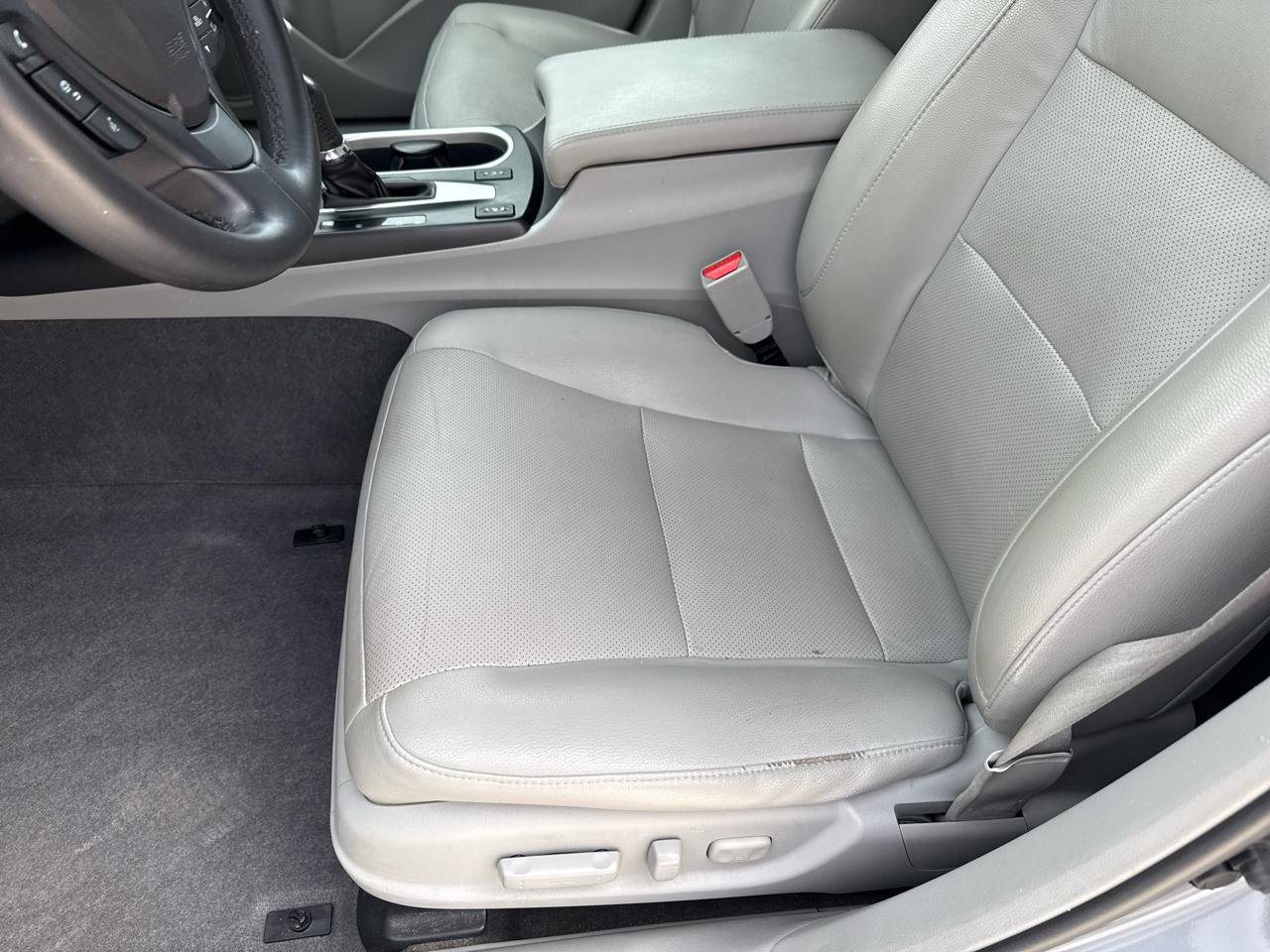 Used 2016 Acura RDX FWD w/ Technology Package image 31