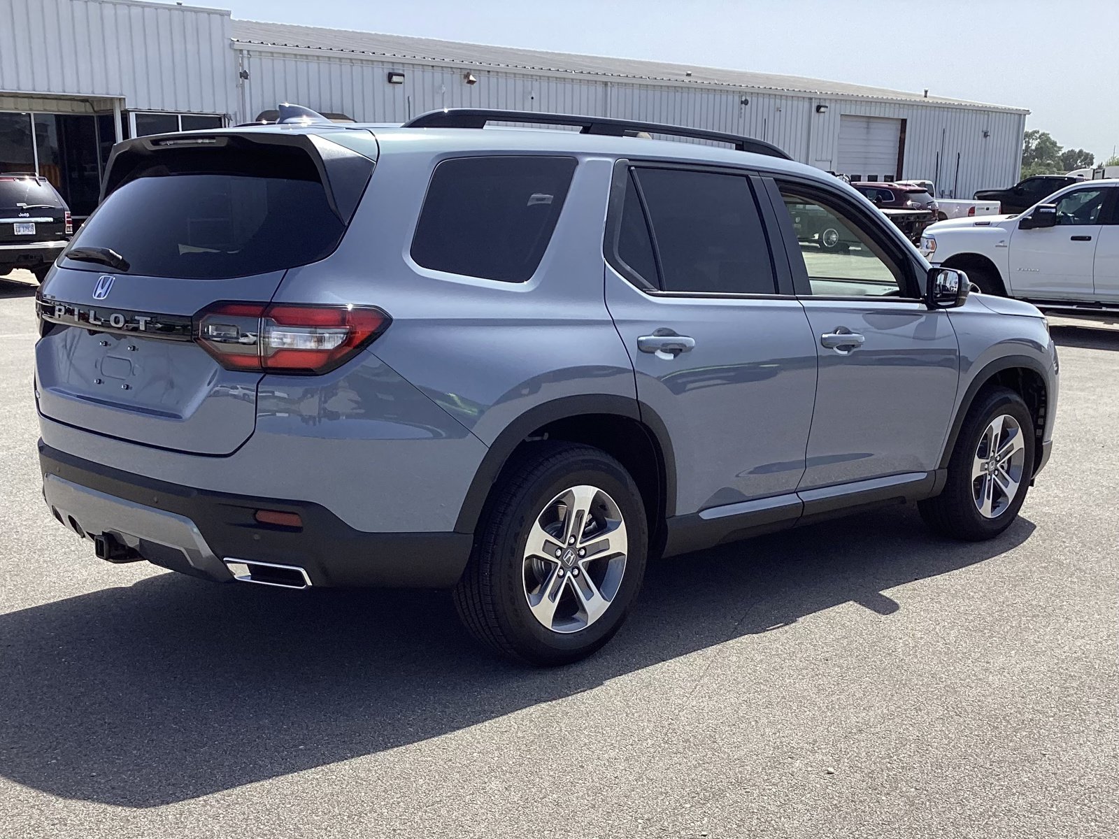 Used 2026 Honda Pilot EX-L image 5