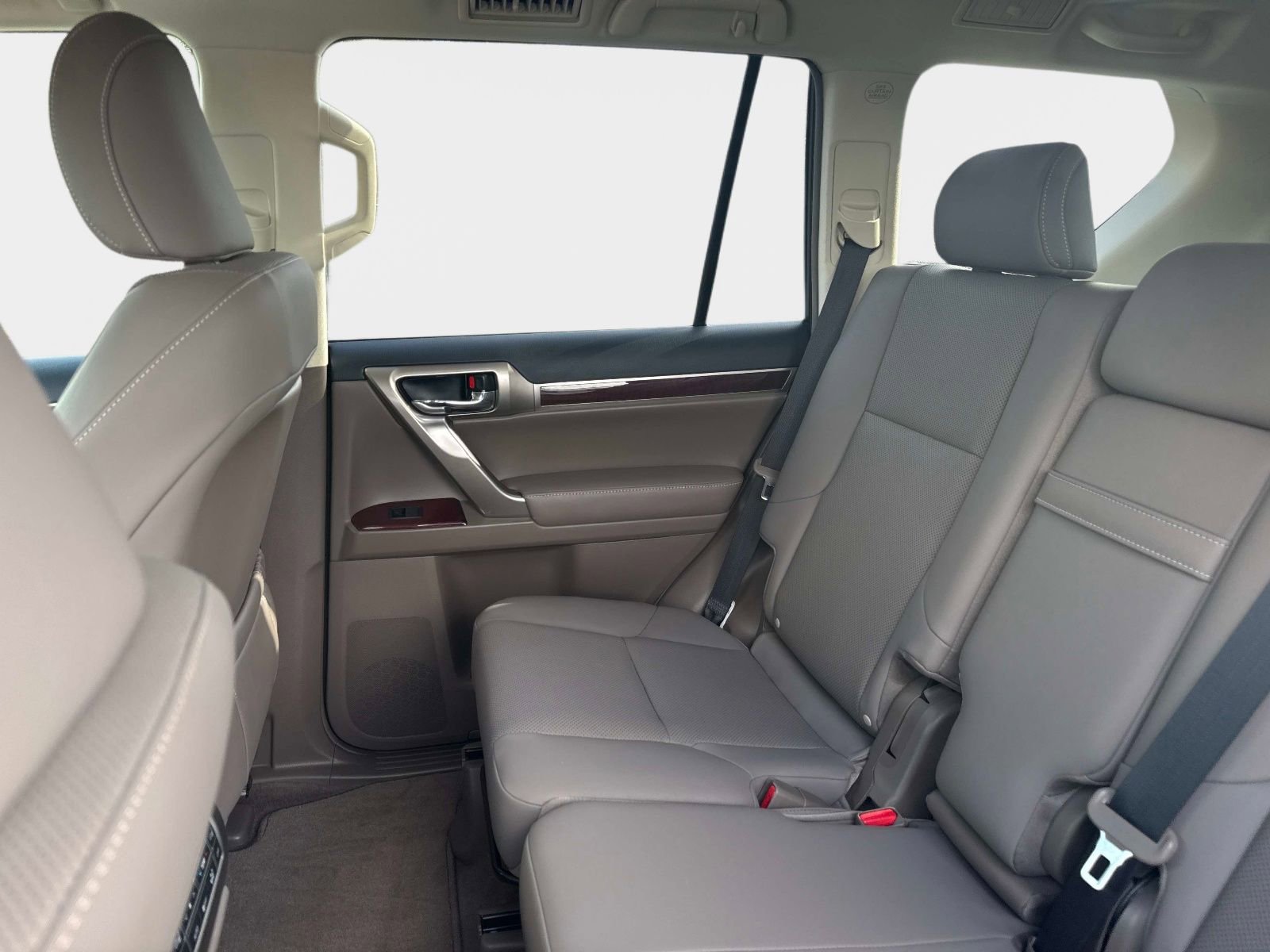 Used 2019 Lexus GX 460 image 16