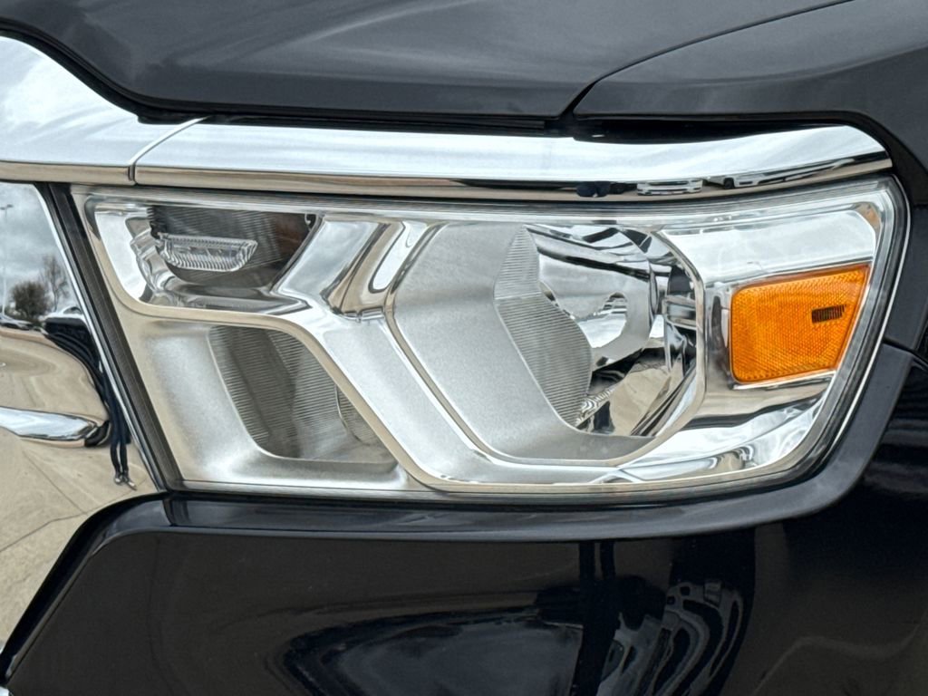 Used 2024 RAM 1500 Lone Star RWD image 4