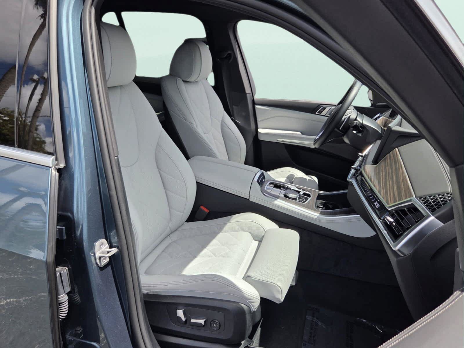 Certified 2026 BMW X5 sDrive40i w/ Premium Package RWD image 19