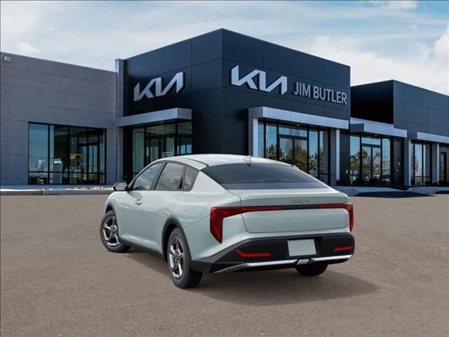 New 2026 Kia K4 LXS image 4