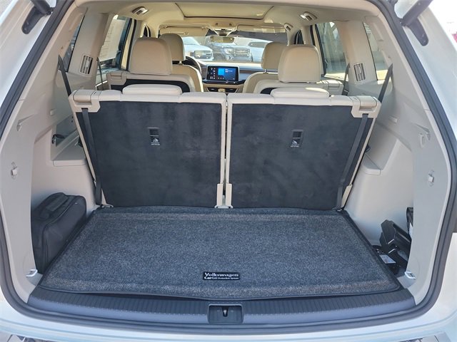 Used 2024 Volkswagen Atlas SEL Premium R-Line image 27