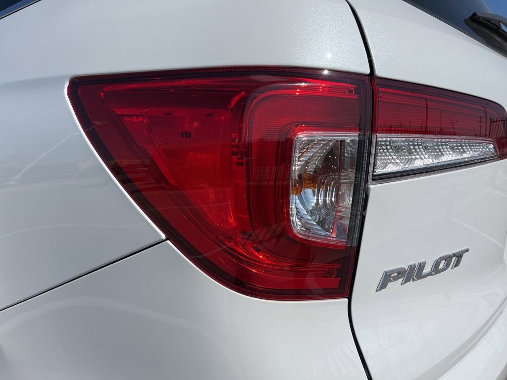 Used 2021 Honda Pilot Special Edition image 7