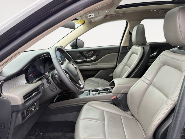 Used 2024 Lincoln Corsair AWD w/ Equipment Group 101A image 11