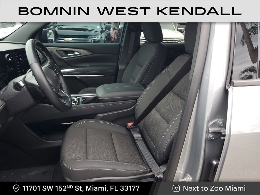 Used 2024 Chevrolet Traverse LS w/ Midnight/Sport Edition image 25