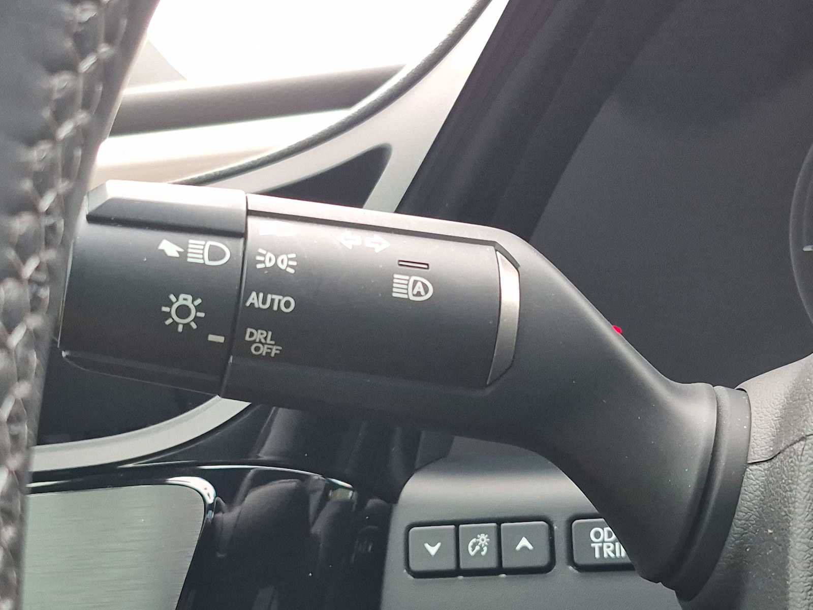 Used 2023 Lexus ES 350 F Sport w/ Accessory Package (Z2) FWD image 27