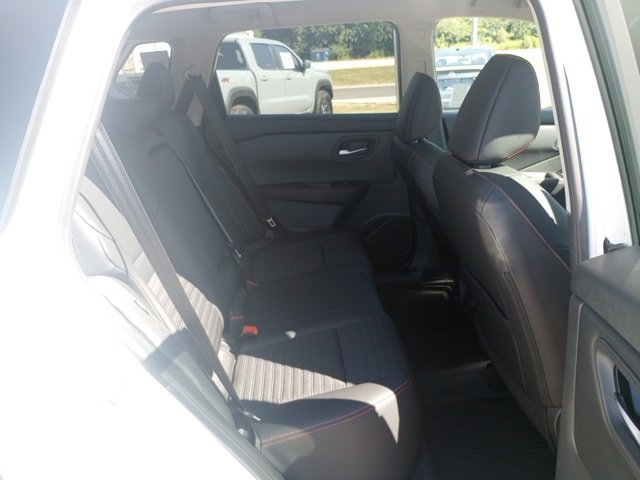 New 2026 Nissan Rogue SV image 15